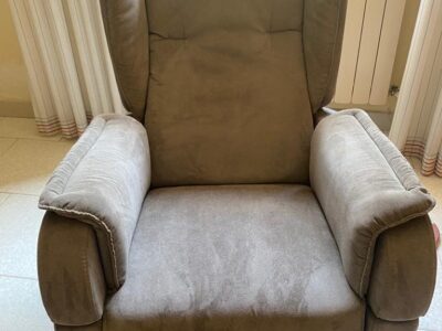 VENDO POLTRONA ALZAPERSONA