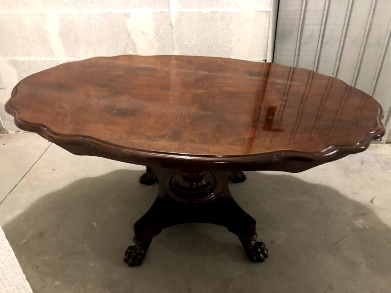 Vendesi Tavolino d'epoca fine 800
